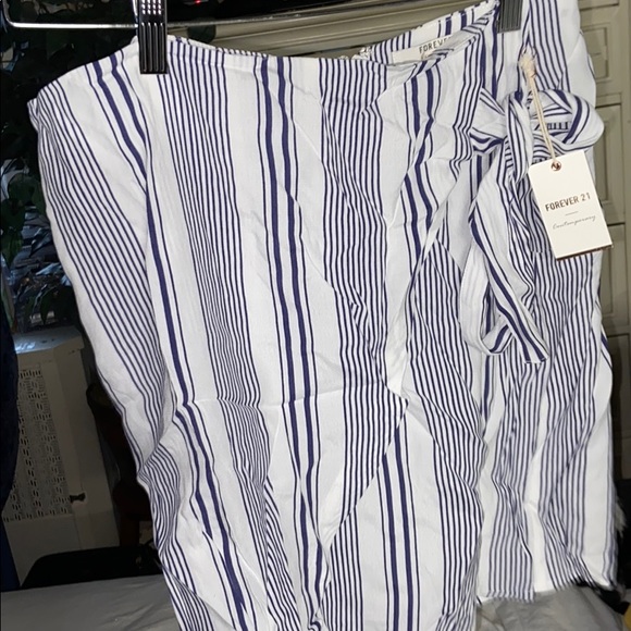 Skirt - Picture 3 of 3